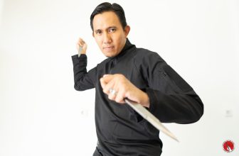 ArvianTAPstyle Combat Knife Throwing